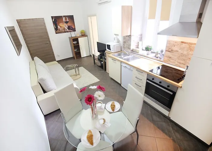 Allegro Exclusive Old Town Center דירה