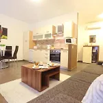 Allegro Exclusive Old Town Center Apartman Zára